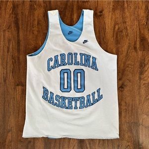 NIKE North Carolina Tar Heels Basketball reversible jersey (size L)